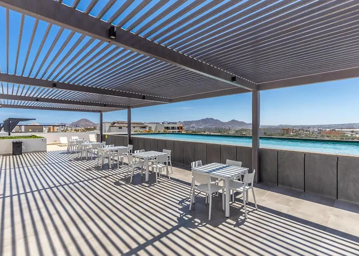 New 2 Bedroom Right Next To The - Pool Ferienhaus *